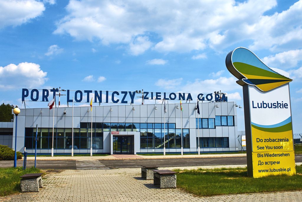Lotnisko Zielona Góra-Babimost
